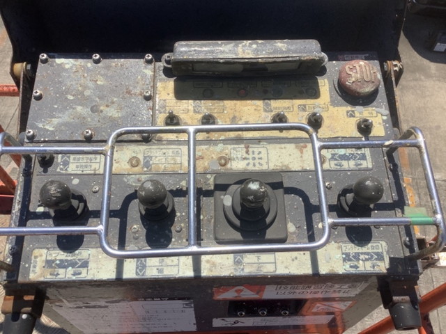 いすゞエルフ高所作業車小型（2t・3t）[写真18]