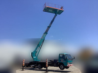 いすゞエルフ高所作業車小型（2t・3t）[写真09]