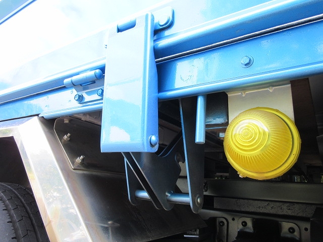 日野デュトロクレーン4段小型（2t・3t）[写真23]