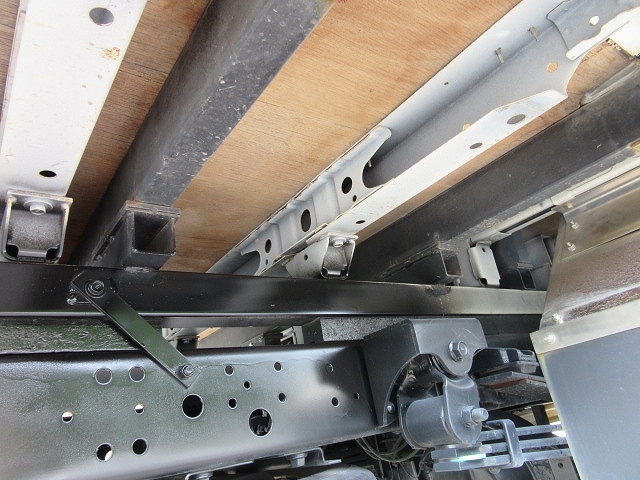 日野デュトロクレーン4段小型（2t・3t）[写真40]