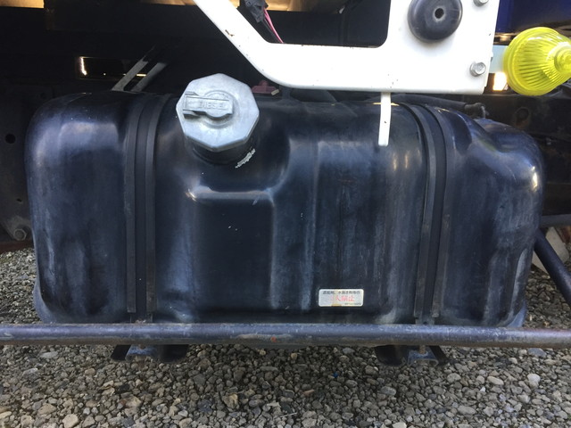 いすゞエルフクレーン3段小型（2t・3t）[写真20]