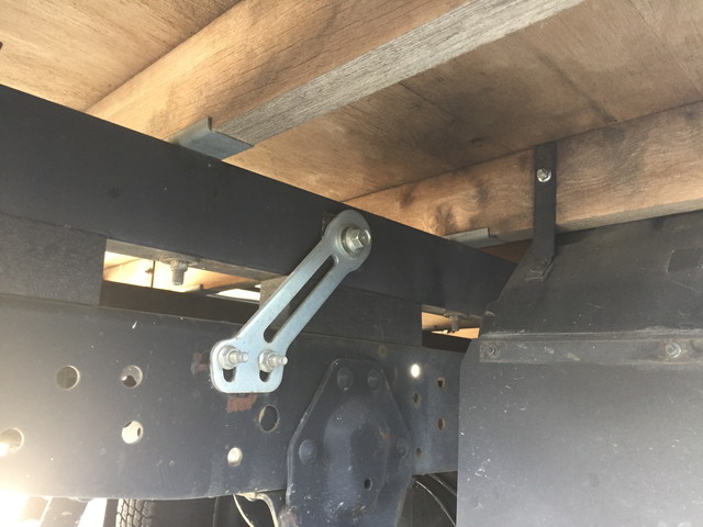 いすゞエルフクレーン3段小型（2t・3t）[写真22]