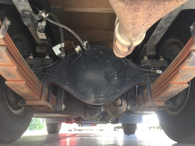 いすゞエルフクレーン3段小型（2t・3t）[写真23]