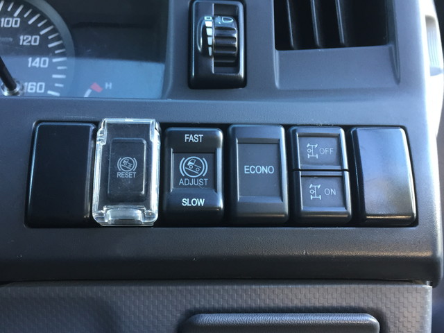 いすゞエルフクレーン3段小型（2t・3t）[写真37]