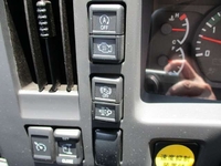 いすゞフォワード平ボディ増トン（6t・8t）[写真16]