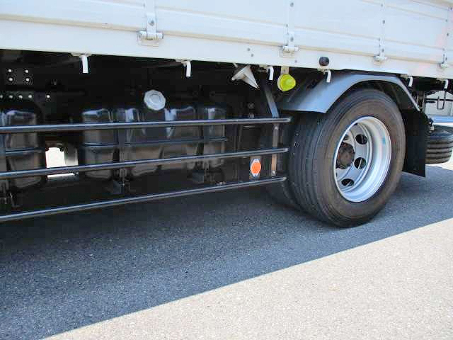 いすゞフォワード平ボディ増トン（6t・8t）[写真08]