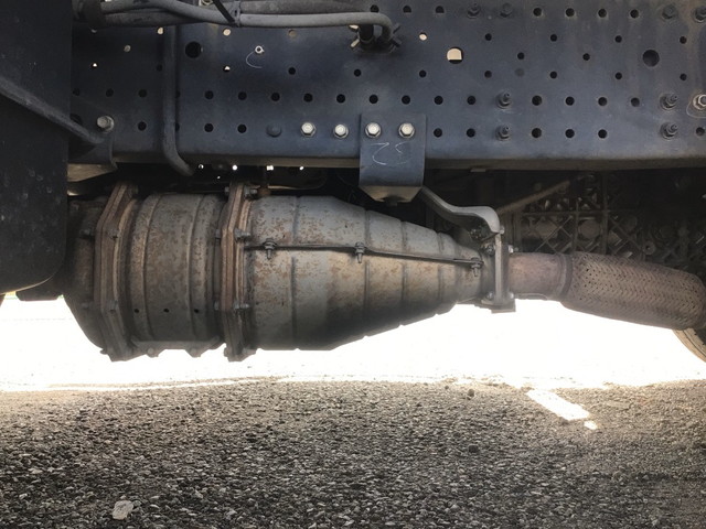 いすゞエルフ冷凍車（冷蔵車）小型（2t・3t）[写真12]