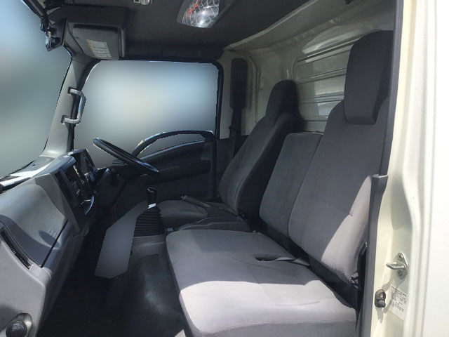 いすゞエルフ冷凍車（冷蔵車）小型（2t・3t）[写真15]