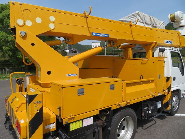 いすゞエルフ高所作業車小型（2t・3t）[写真17]