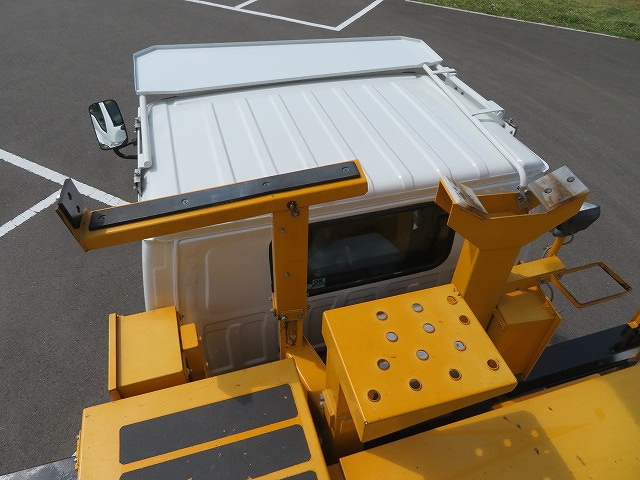 いすゞエルフ高所作業車小型（2t・3t）[写真19]