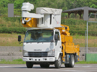 いすゞエルフ高所作業車小型（2t・3t）[写真01]