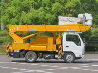 いすゞエルフ高所作業車小型（2t・3t）[写真04]