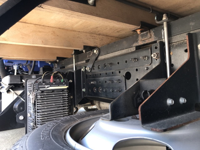 三菱ふそうキャンタークレーン4段小型（2t・3t）[写真18]