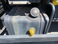 UDトラックスコンドルパッカー車（塵芥車）中型（4t）[写真16]