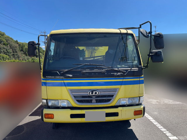 UDトラックスコンドルパッカー車（塵芥車）中型（4t）[写真04]