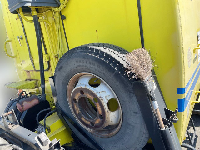 UDトラックスコンドルパッカー車（塵芥車）中型（4t）[写真07]