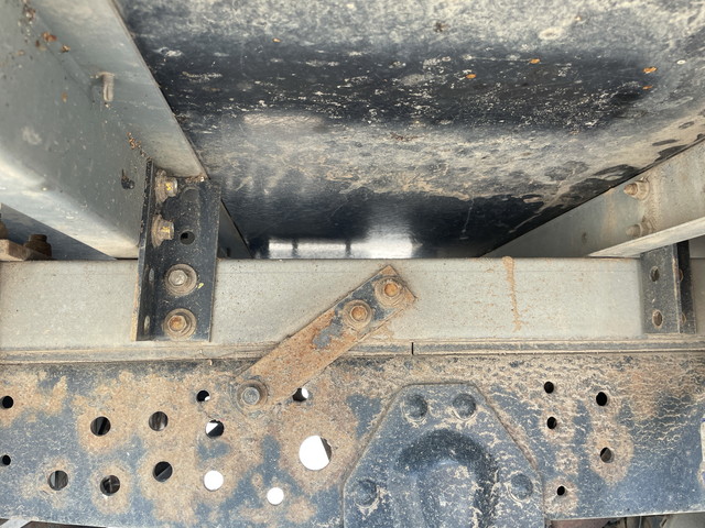 いすゞエルフ冷凍車（冷蔵車）小型（2t・3t）[写真20]