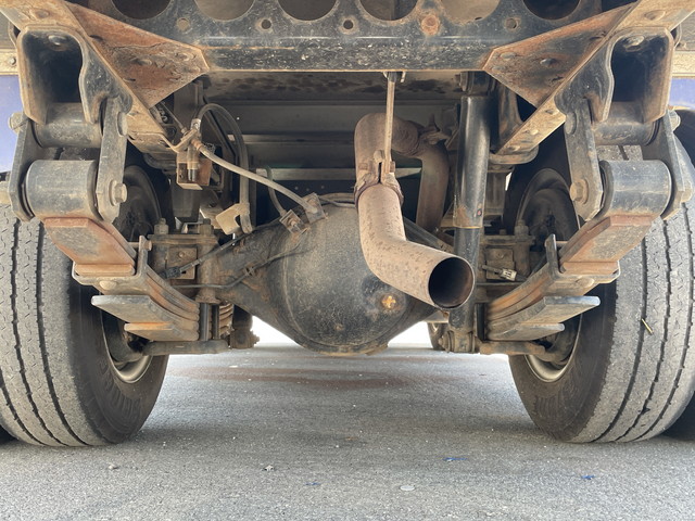 いすゞエルフ冷凍車（冷蔵車）小型（2t・3t）[写真22]