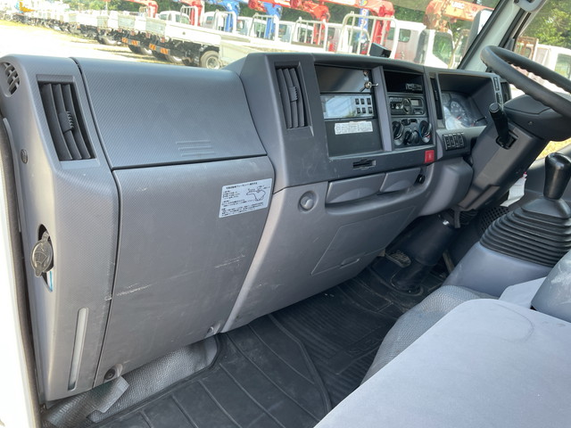 いすゞエルフ冷凍車（冷蔵車）小型（2t・3t）[写真33]