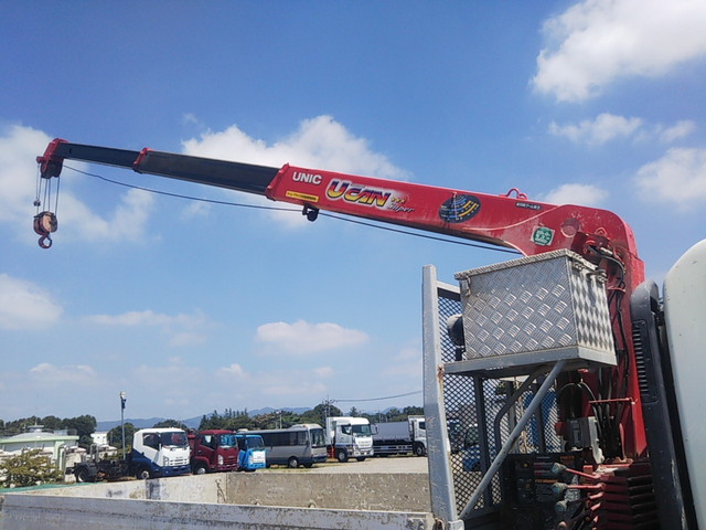 いすゞエルフユニック3段小型（2t・3t）[写真17]