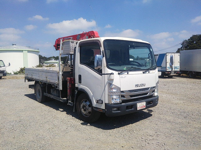 いすゞエルフユニック3段小型（2t・3t）[写真03]