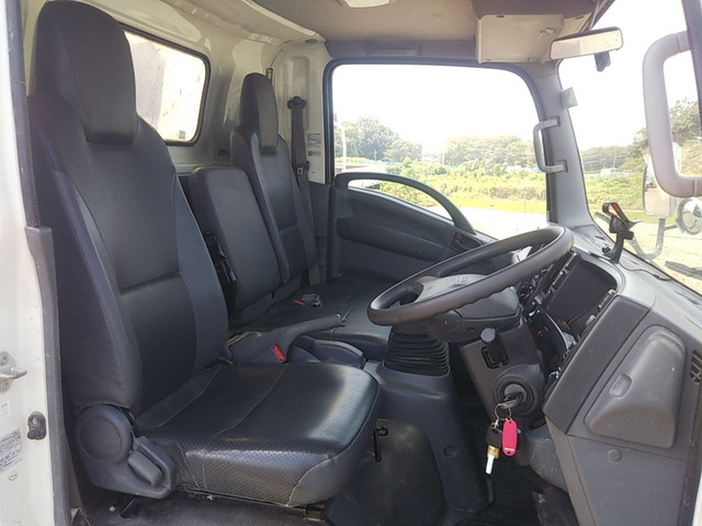 いすゞエルフユニック3段小型（2t・3t）[写真30]