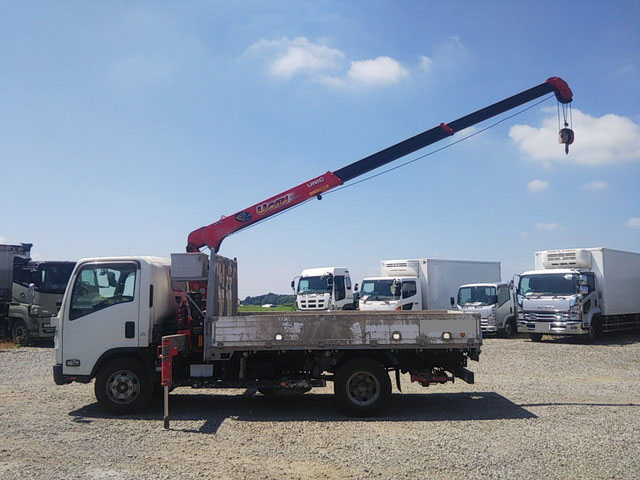 いすゞエルフユニック3段小型（2t・3t）[写真06]