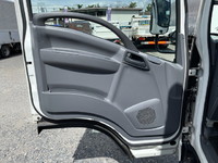 いすゞエルフアルミバン小型（2t・3t）[写真24]