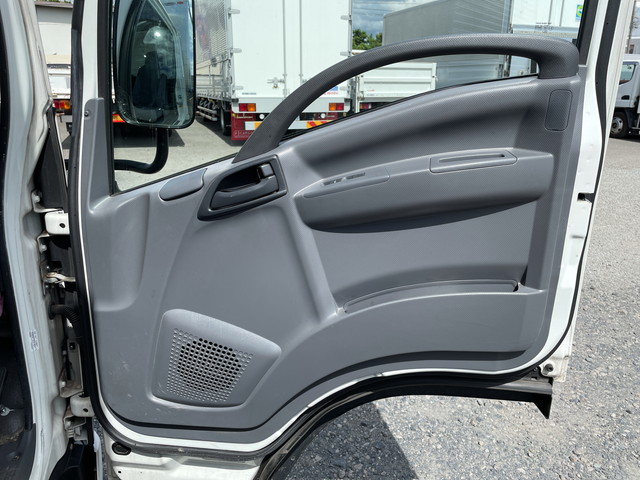 いすゞエルフアルミバン小型（2t・3t）[写真25]