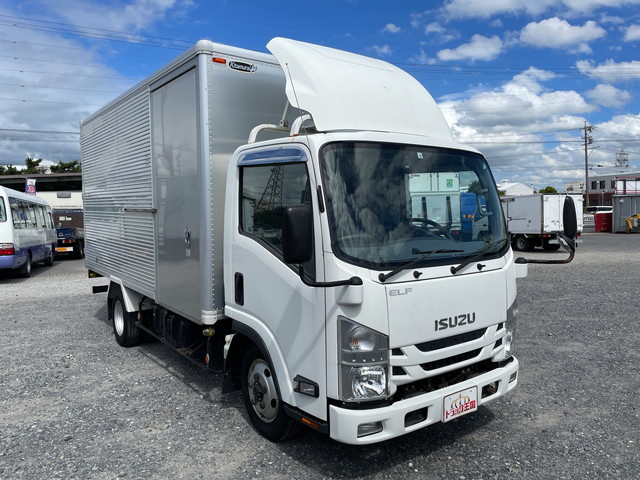 いすゞエルフアルミバン小型（2t・3t）[写真03]