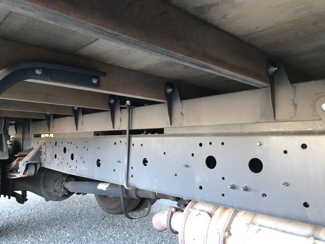 日野レンジャー平ボディ中型（4t）[写真16]