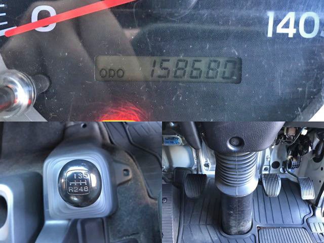 日野レンジャー平ボディ中型（4t）[写真32]