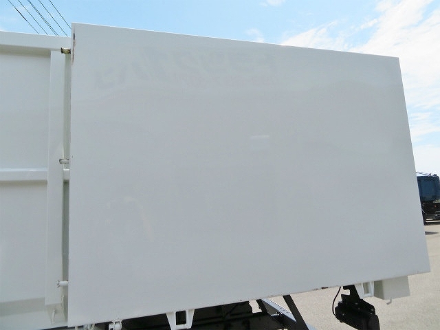 三菱ふそうファイター深ダンプ（土砂禁ダンプ）中型（4t）[写真27]