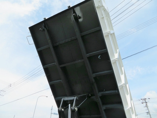 三菱ふそうファイター深ダンプ（土砂禁ダンプ）中型（4t）[写真40]