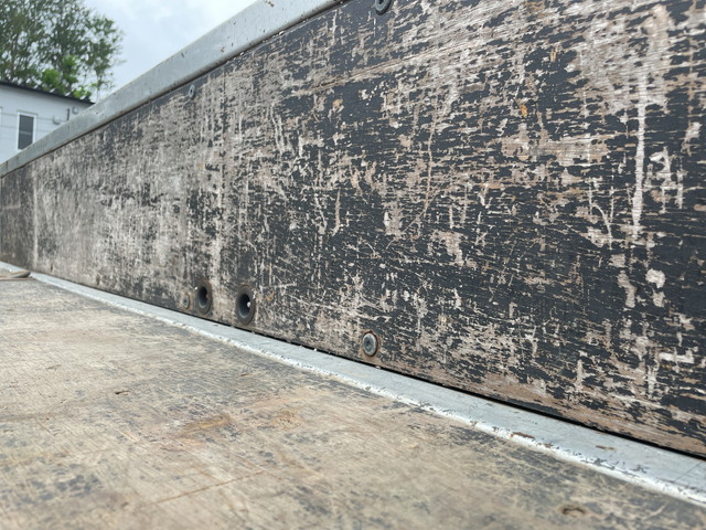 日野デュトロ平ボディ小型（2t・3t）[写真10]