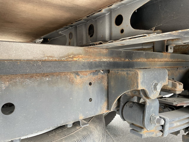 日野デュトロ平ボディ小型（2t・3t）[写真18]