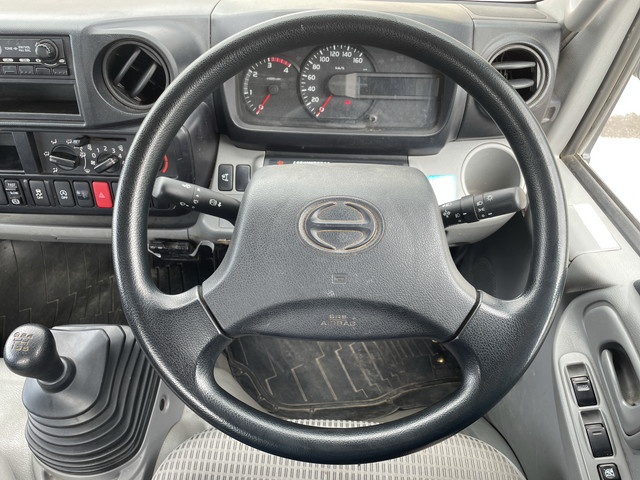 日野デュトロ平ボディ小型（2t・3t）[写真31]