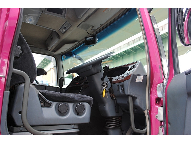 三菱ふそうスーパーグレートセーフティローダー大型（10t）[写真26]