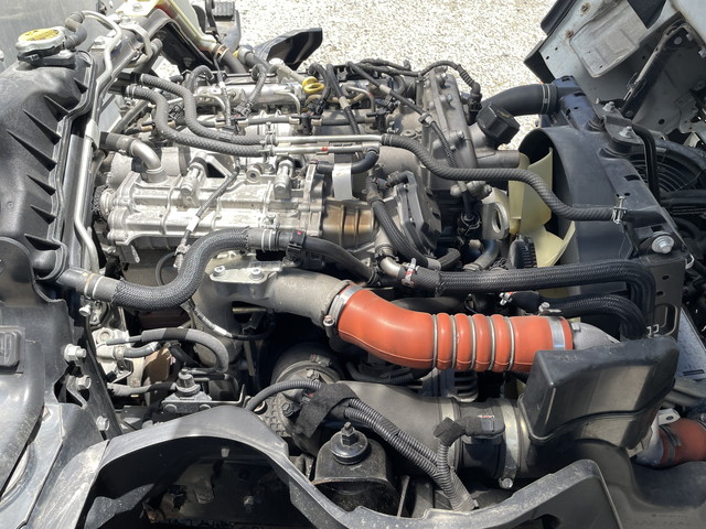 三菱ふそうキャンターアルミバン小型（2t・3t）[写真22]