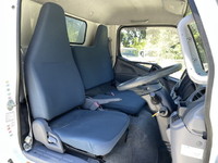 三菱ふそうキャンターアルミバン小型（2t・3t）[写真28]