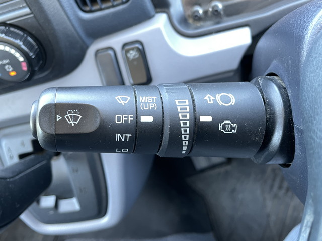 三菱ふそうキャンターアルミバン小型（2t・3t）[写真34]