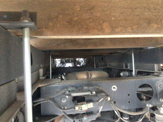 三菱ふそうキャンター平ボディ小型（2t・3t）[写真13]