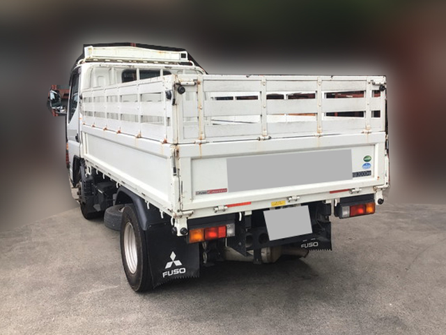 三菱ふそうキャンター平ボディ小型（2t・3t）[写真04]