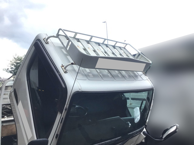 三菱ふそうキャンター平ボディ小型（2t・3t）[写真05]