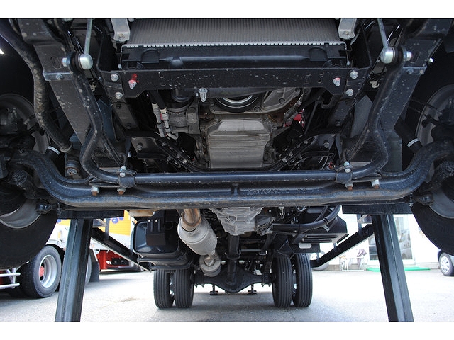 三菱ふそうキャンターセルフクレーン4段小型（2t・3t）[写真22]