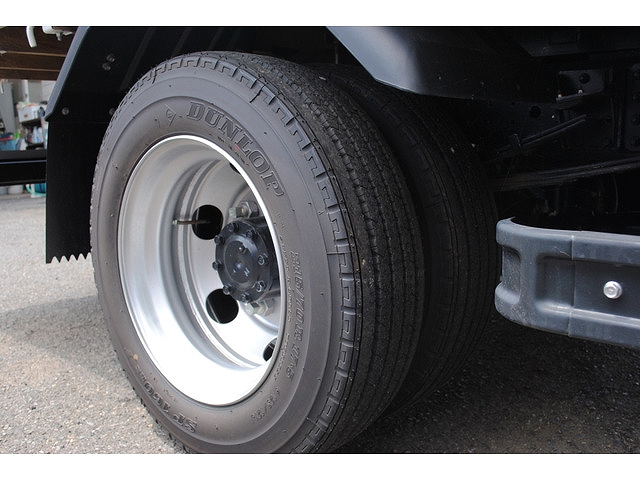 三菱ふそうキャンターセルフクレーン4段小型（2t・3t）[写真24]