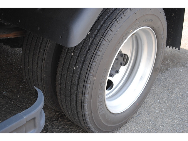 三菱ふそうキャンターセルフクレーン4段小型（2t・3t）[写真25]