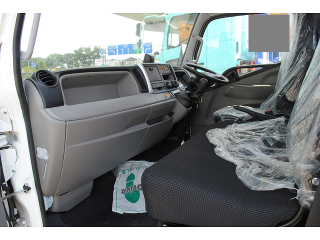 三菱ふそうキャンターセルフクレーン4段小型（2t・3t）[写真33]