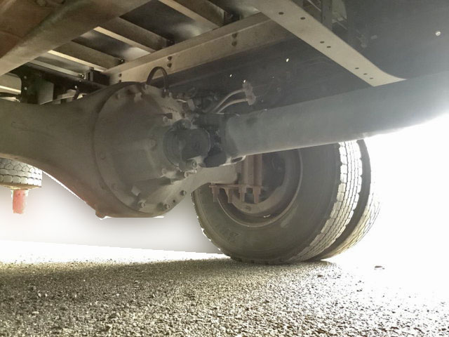 いすゞフォワードアルミウイング中型（4t）[写真16]