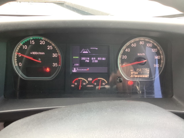 いすゞフォワードアルミウイング中型（4t）[写真20]